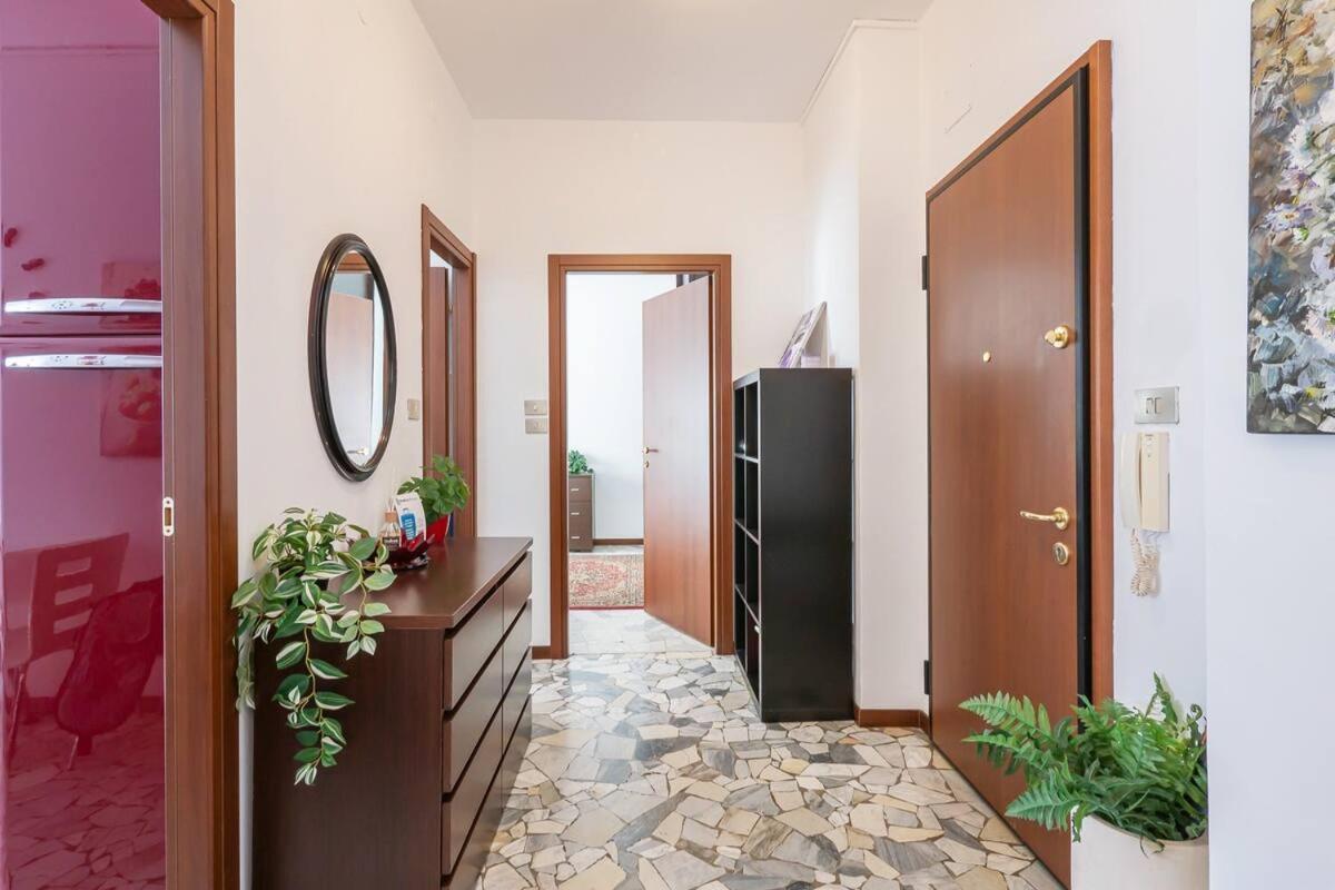 Ihost Apartment - Veneziano 8 Milán Exterior foto
